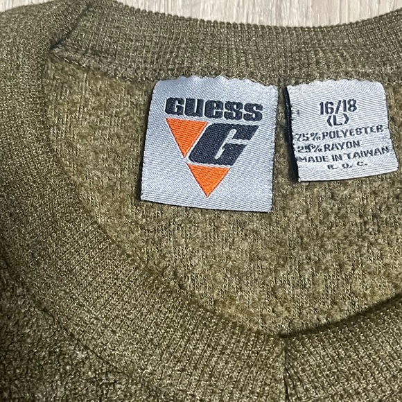 4/$10 Guess Boys Size 16/18 V neck Vintage sweater pullover - Picture 3 of 3